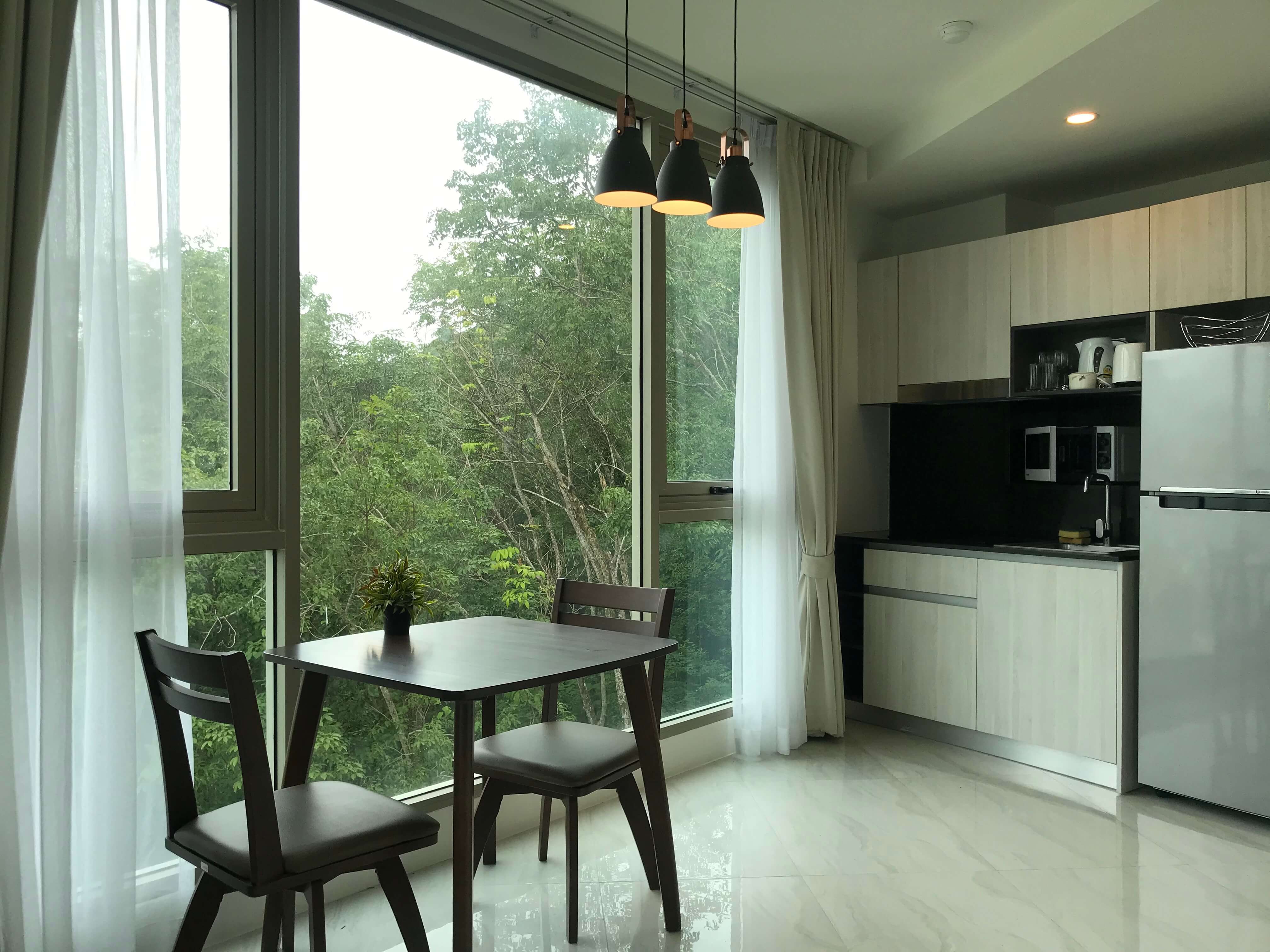 Cozy apartment with a private balcony, 1 room, Kamala
