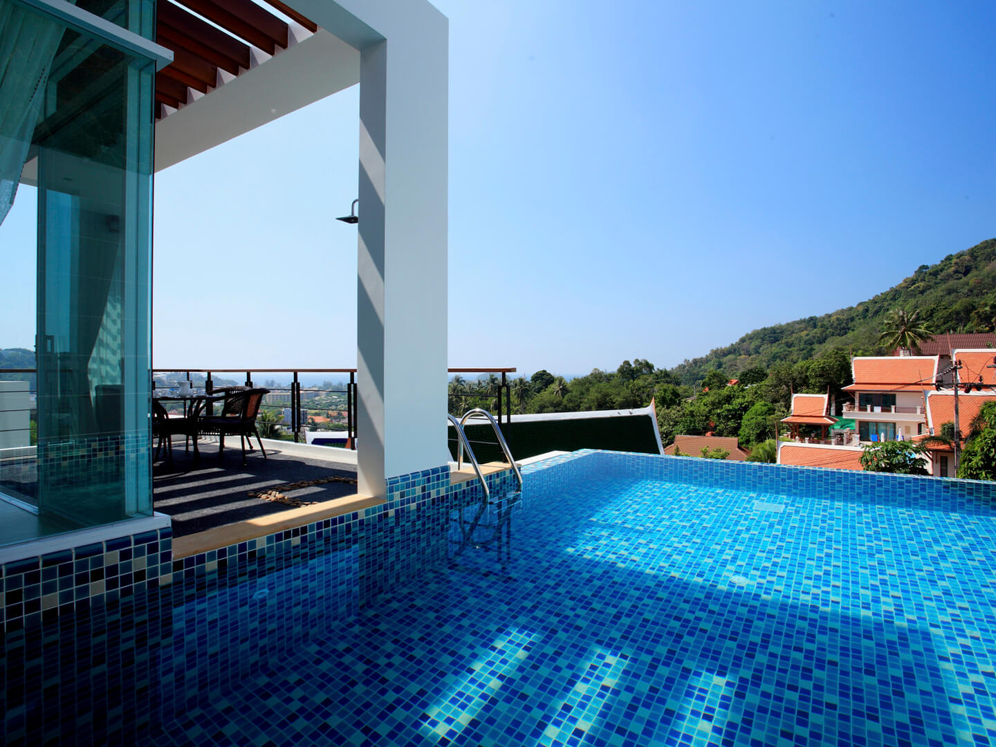 Cozy villa with pool and convenient location, Kata Karon