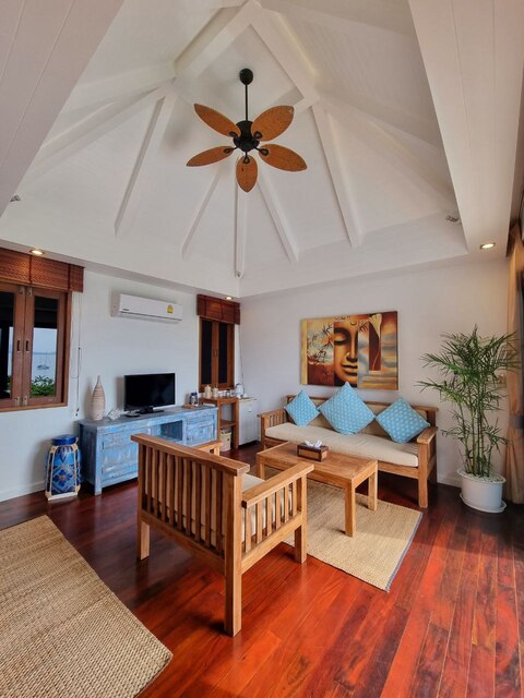 Beach front villa with private pool, 1 bedroom, Panwa