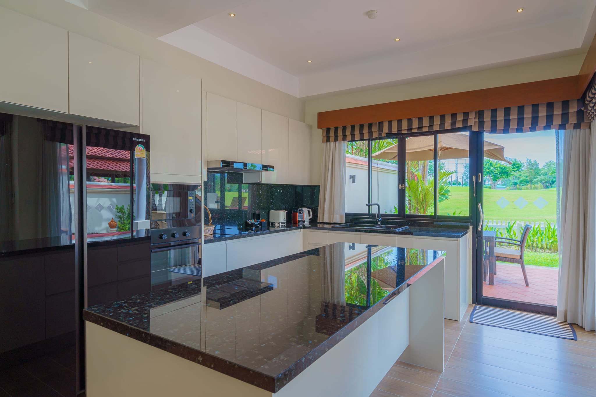 Comfortable villa with pool, 3 bedrooms, Bangtao