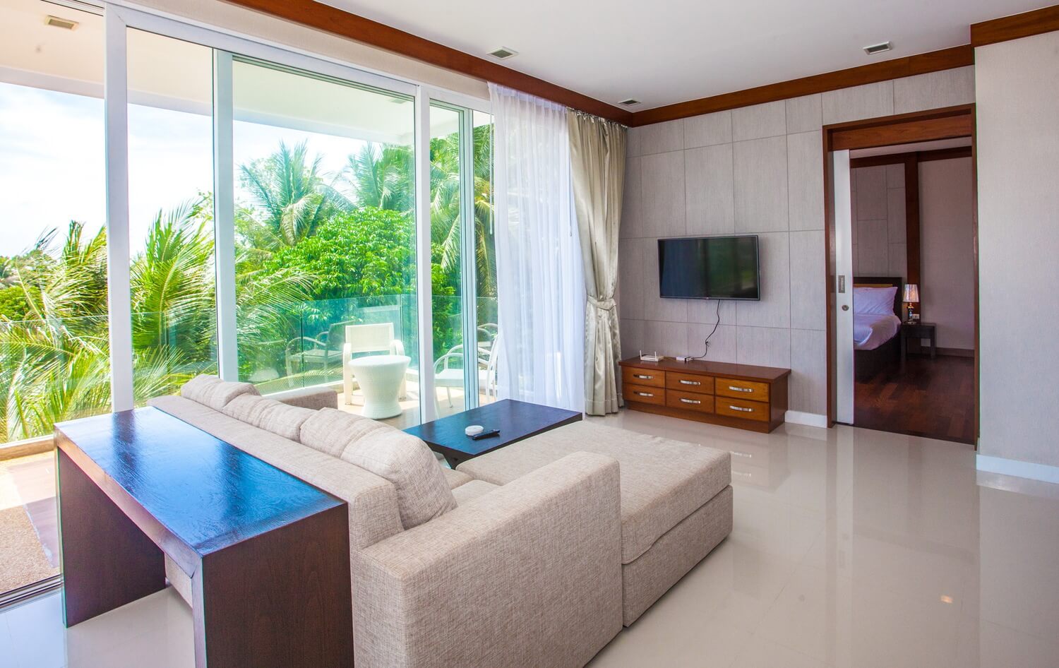 Spacious 2-room studio with modern design, Kata