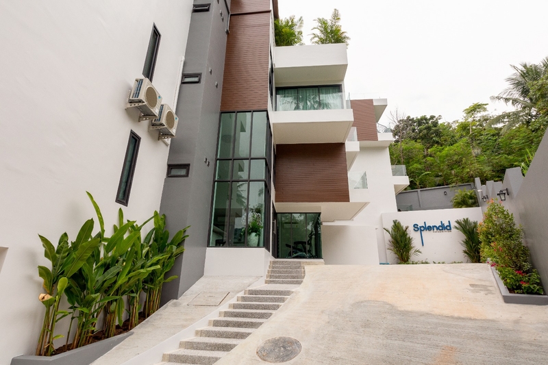 Bright studio apartment with a private balcony, Kata Karon
