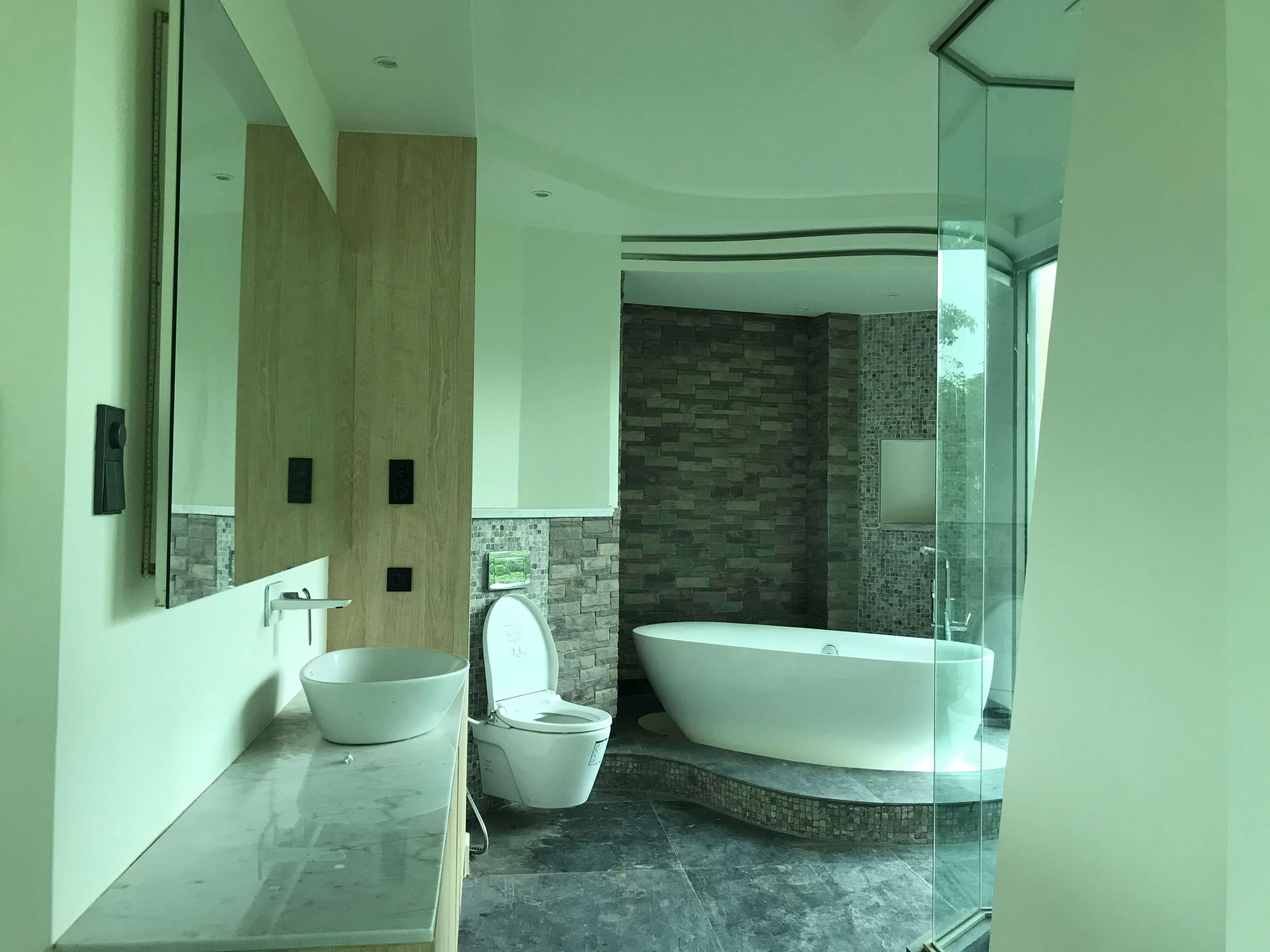 Apartment with a large private balcony and a picturesque view, 2 rooms, Kamala