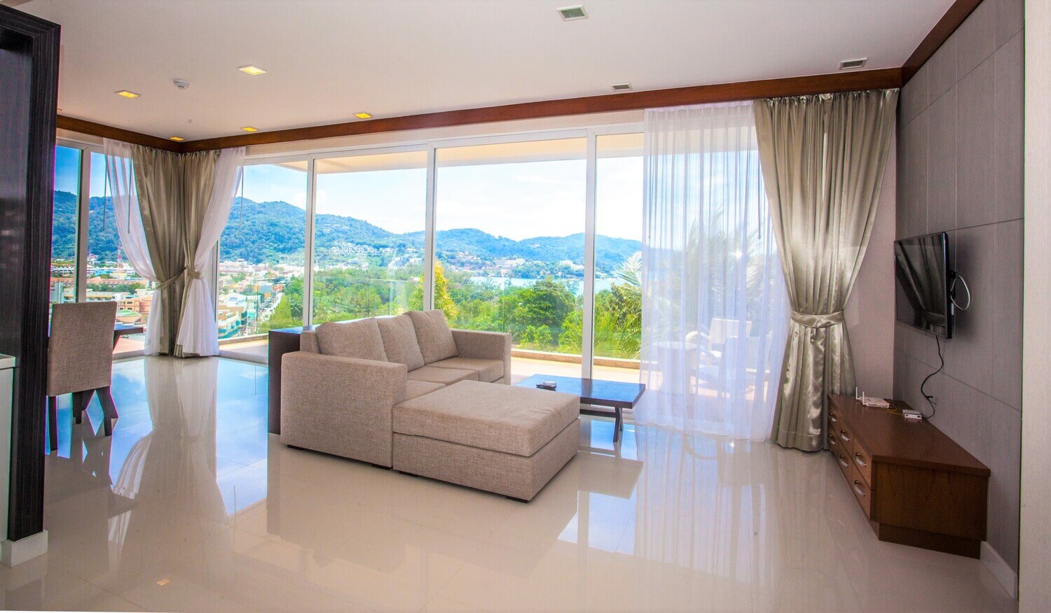 Spacious 2-room studio with modern design, Kata