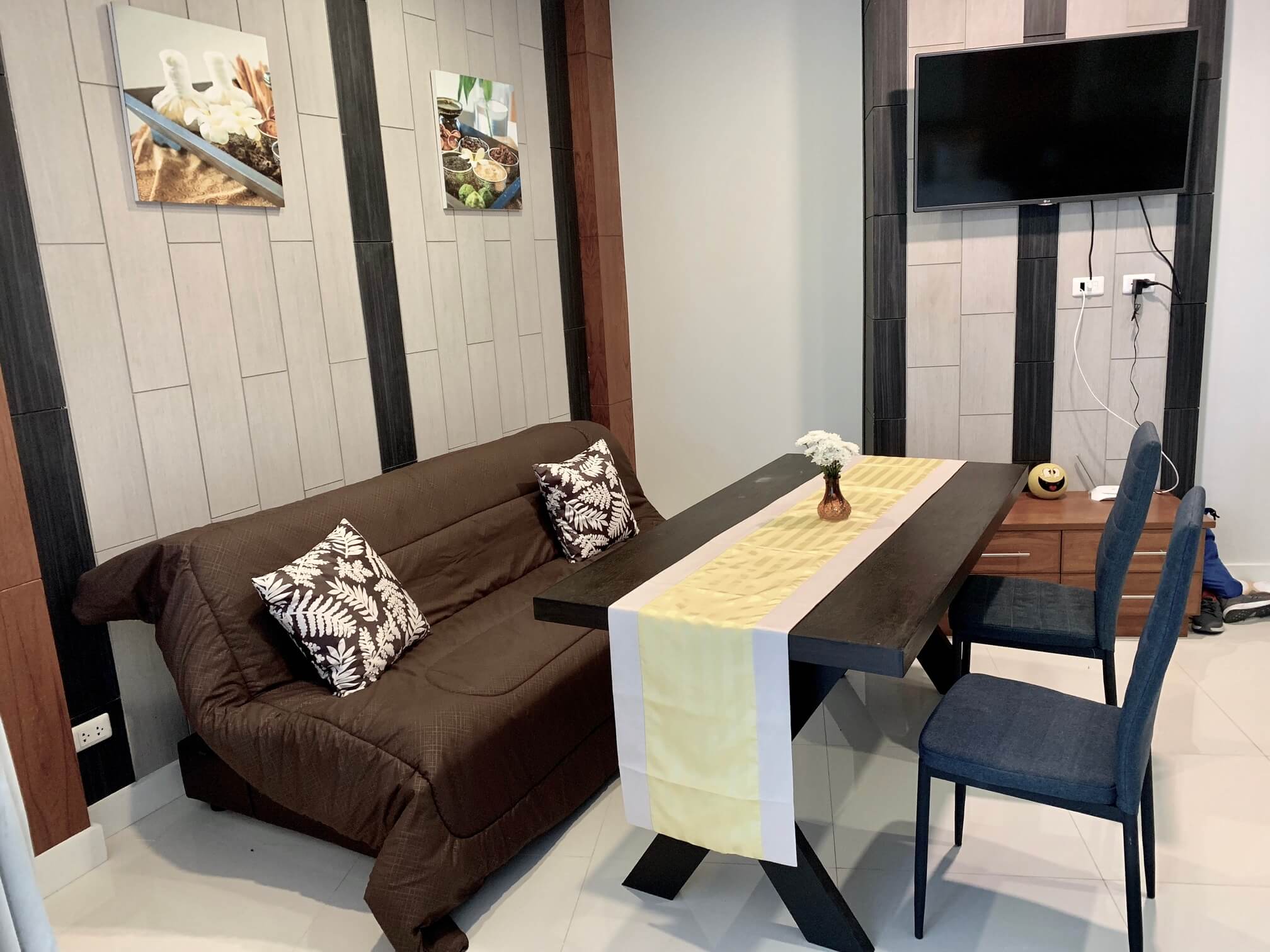 Simple Design One-Bedroom Apartment Kata