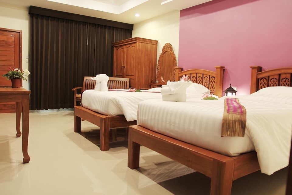 1-room apartment with beautiful garden and communal pool in Chalong