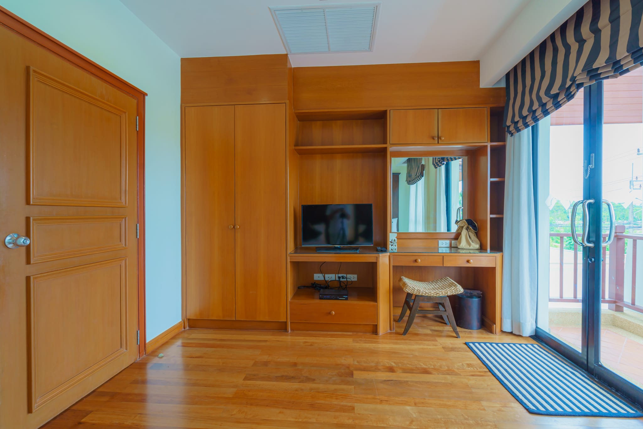 Comfortable villa with pool, 3 bedrooms, Bangtao