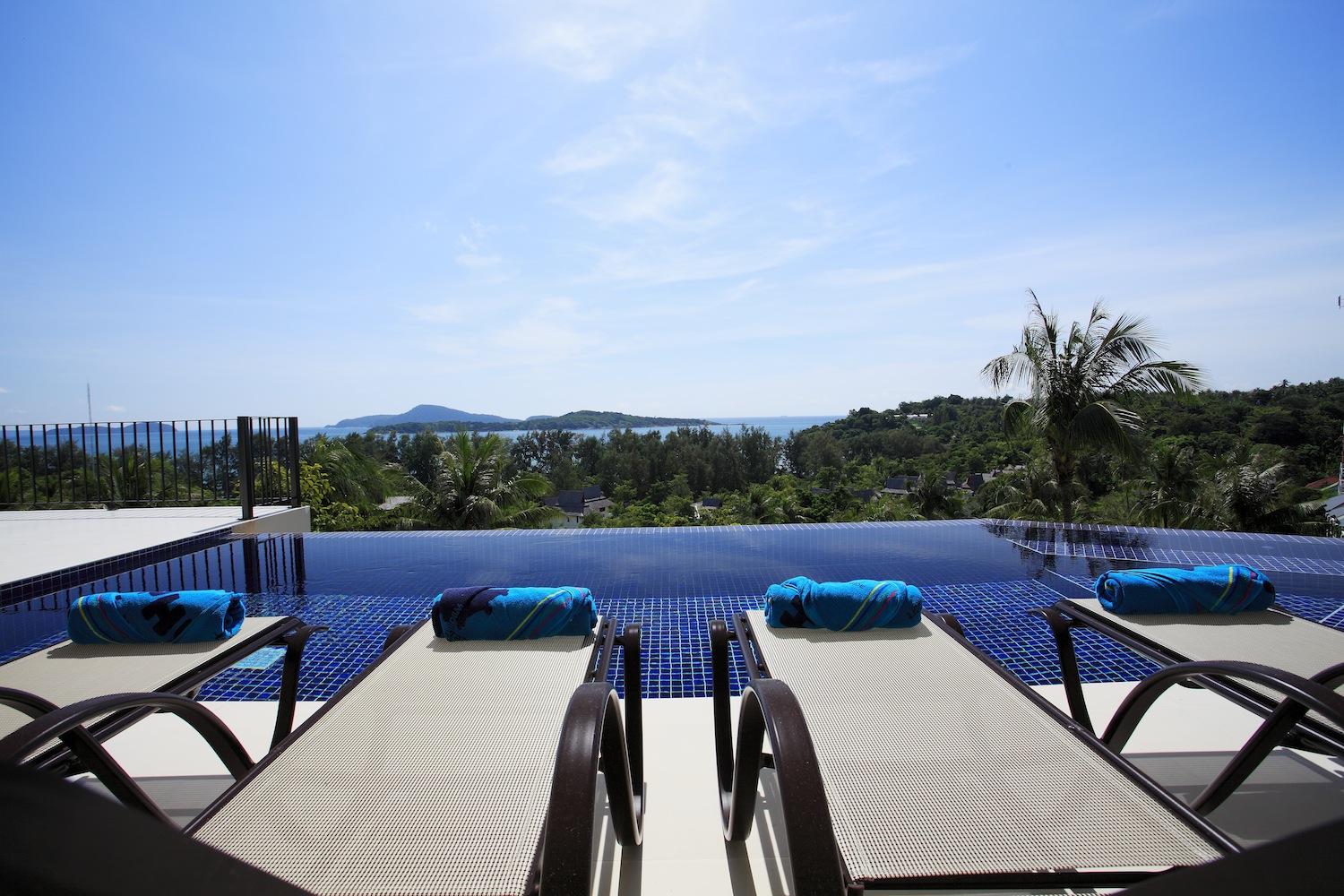 Villa with pool and private terrace, 9 bedrooms, Rawai