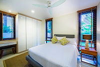 Luxurious 4 bedroom rooftop pool villa, Bangtao