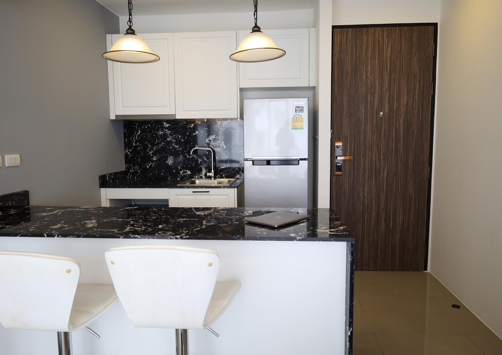 1 bedroom apartment for rent in Surin Beach