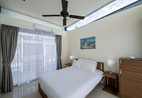 Modern townhouse with swimming pool in Bangtao, 3 bedrooms