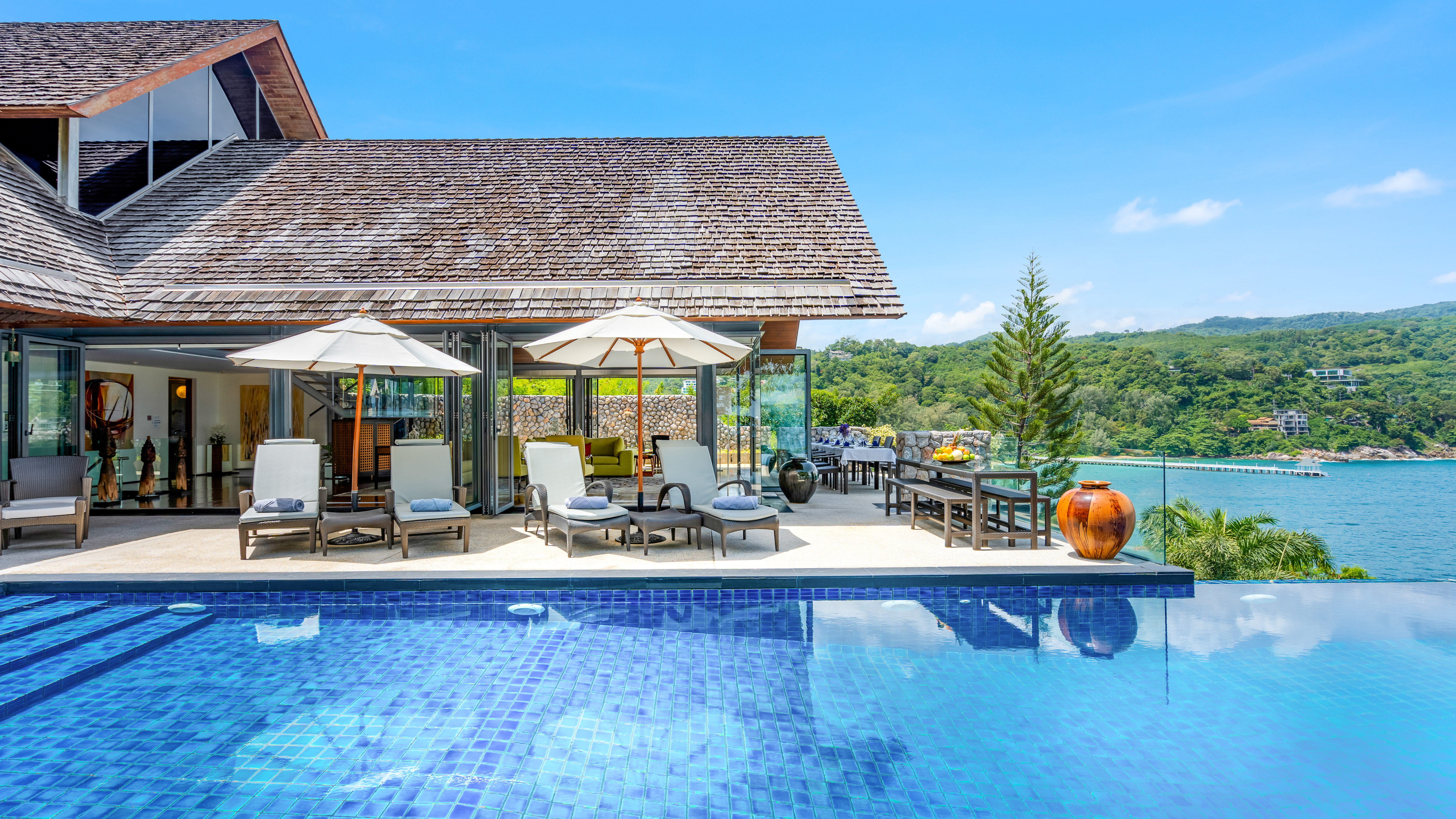 Magnificent villa with a pool and a garden overlooking the sea, 5 bedrooms, Kathu