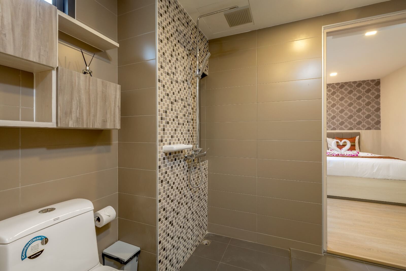 Cozy studio apartment with a balcony and sea views, Kata Karon