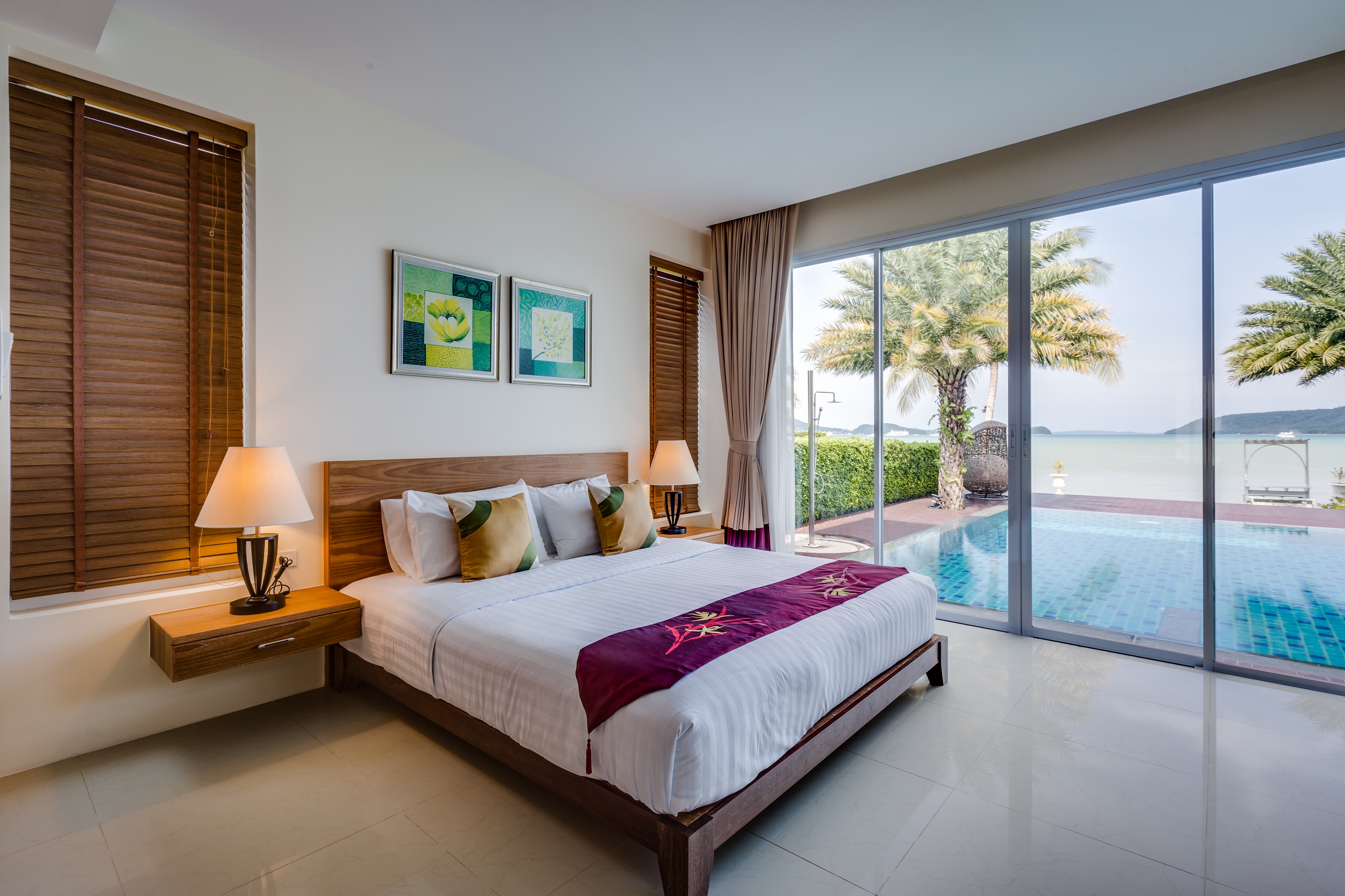 Luxurious two-storey villa with sea views and a private pool in Rawai, 9 bedrooms