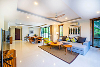 Luxurious 4 bedroom rooftop pool villa, Bangtao