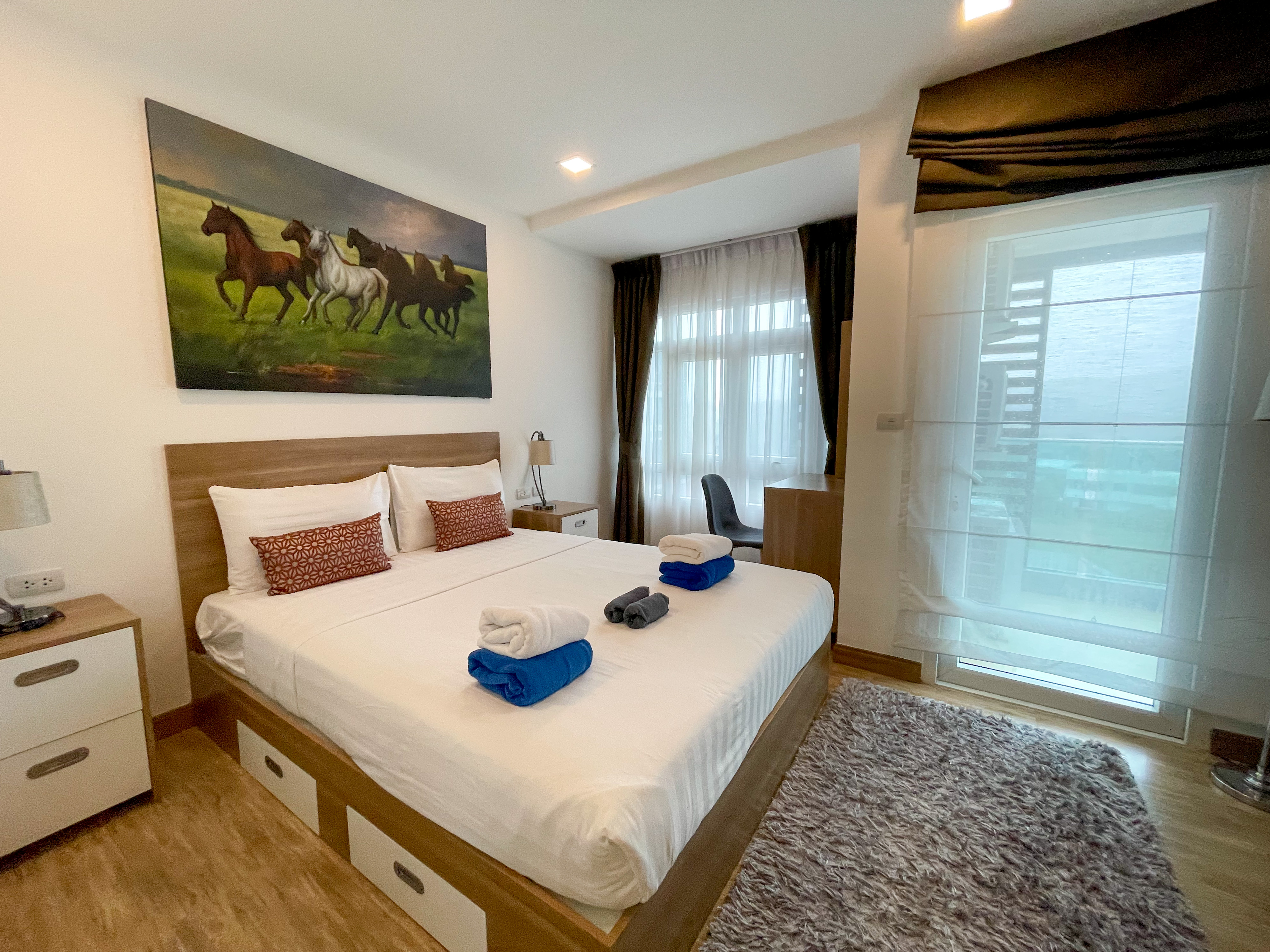 2 bedroom apartment near the beach, Nai Harn