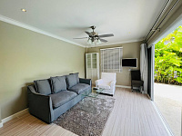 Spacious modern villa with pool and 3 bedrooms in Kathu area