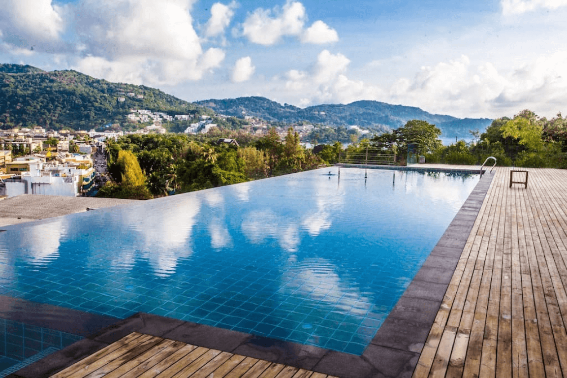 Spacious 2-room studio with an impressive view from the balcony, Kata