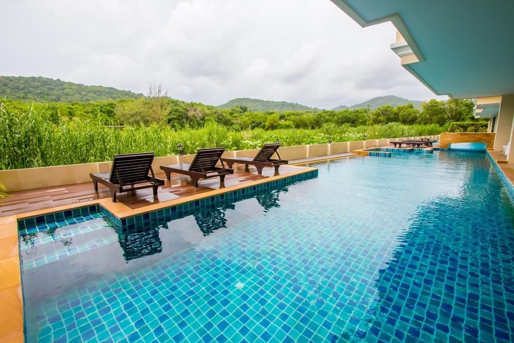2-bedroom apartment in Nai Harn