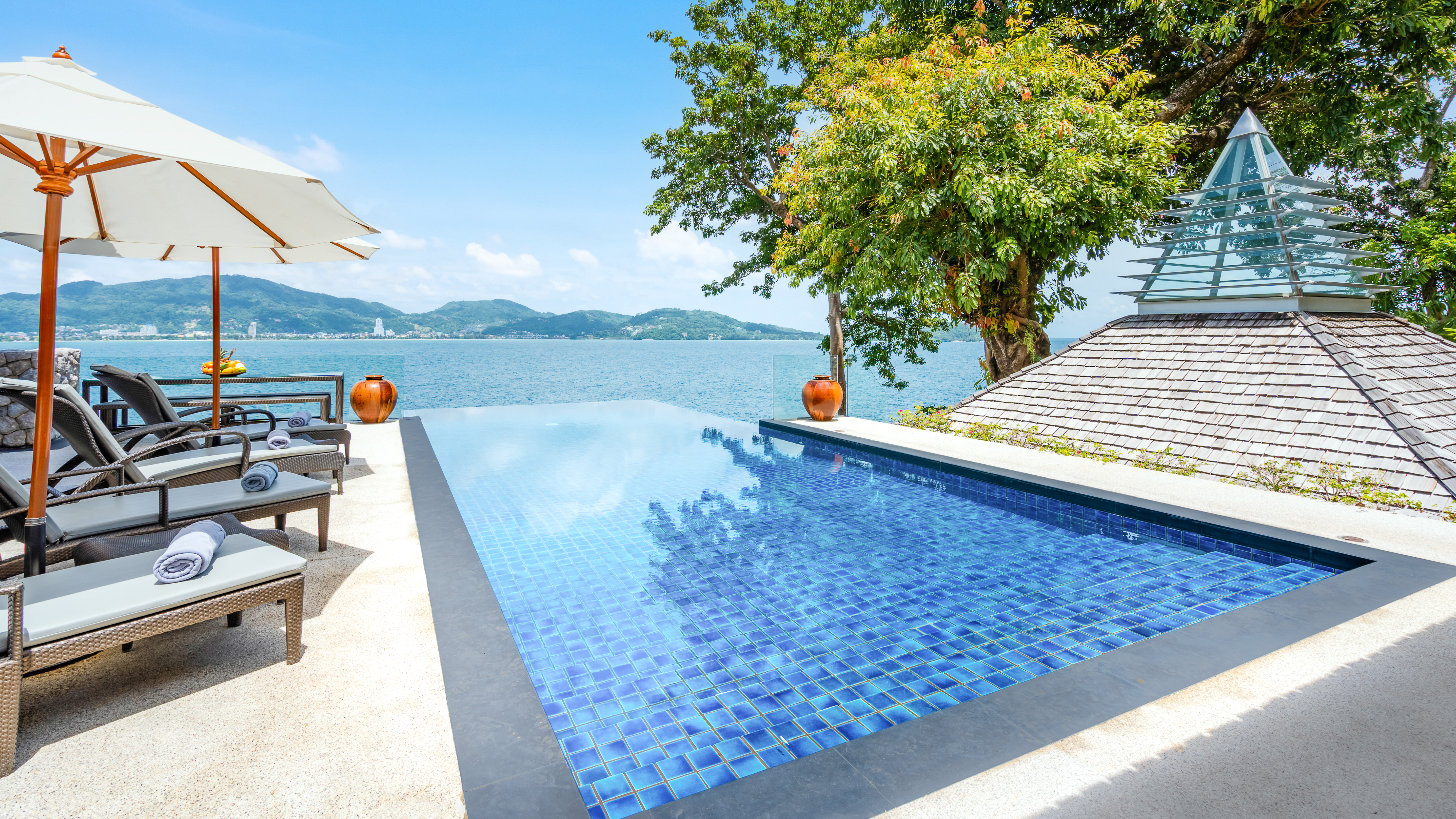 Magnificent villa with a pool and a garden overlooking the sea, 5 bedrooms, Kathu