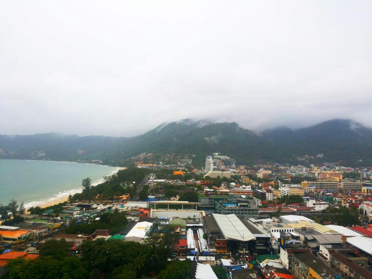 Apartment with a modern interior in a new residential complex 5 minutes from Patong Beach., 1 bedroom