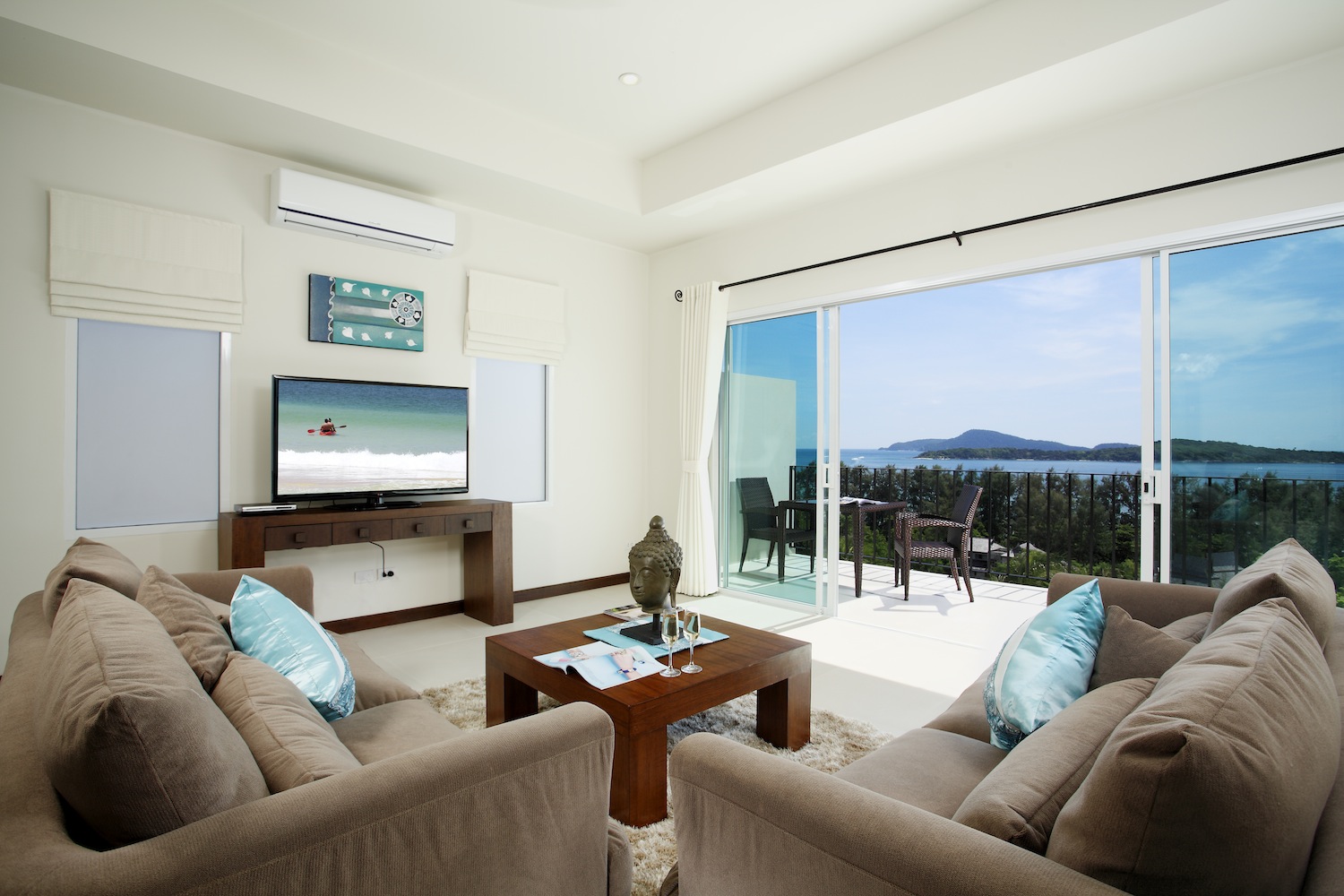 Villa with pool and private terrace, 9 bedrooms, Rawai