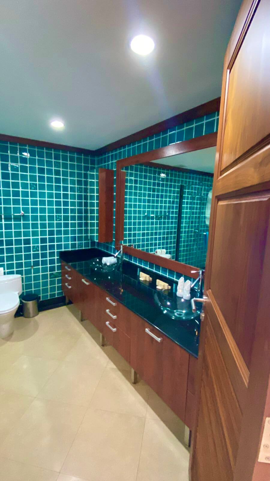 4 bedroom apartment with garden and sea view, Patong