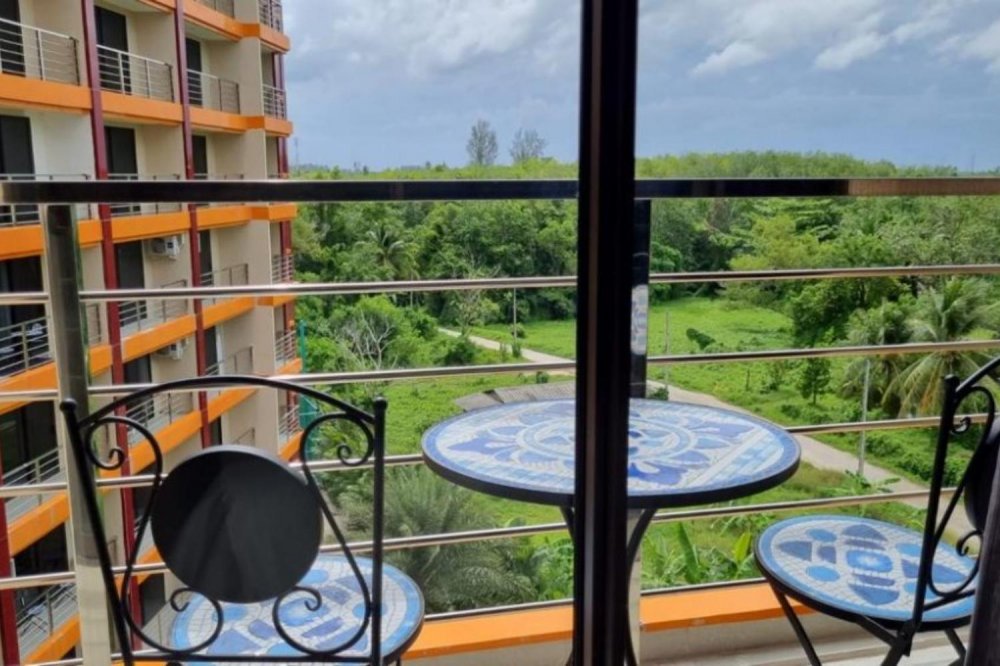 Апартаменты-студия в районе Майкао в комплексе 777 beach condo