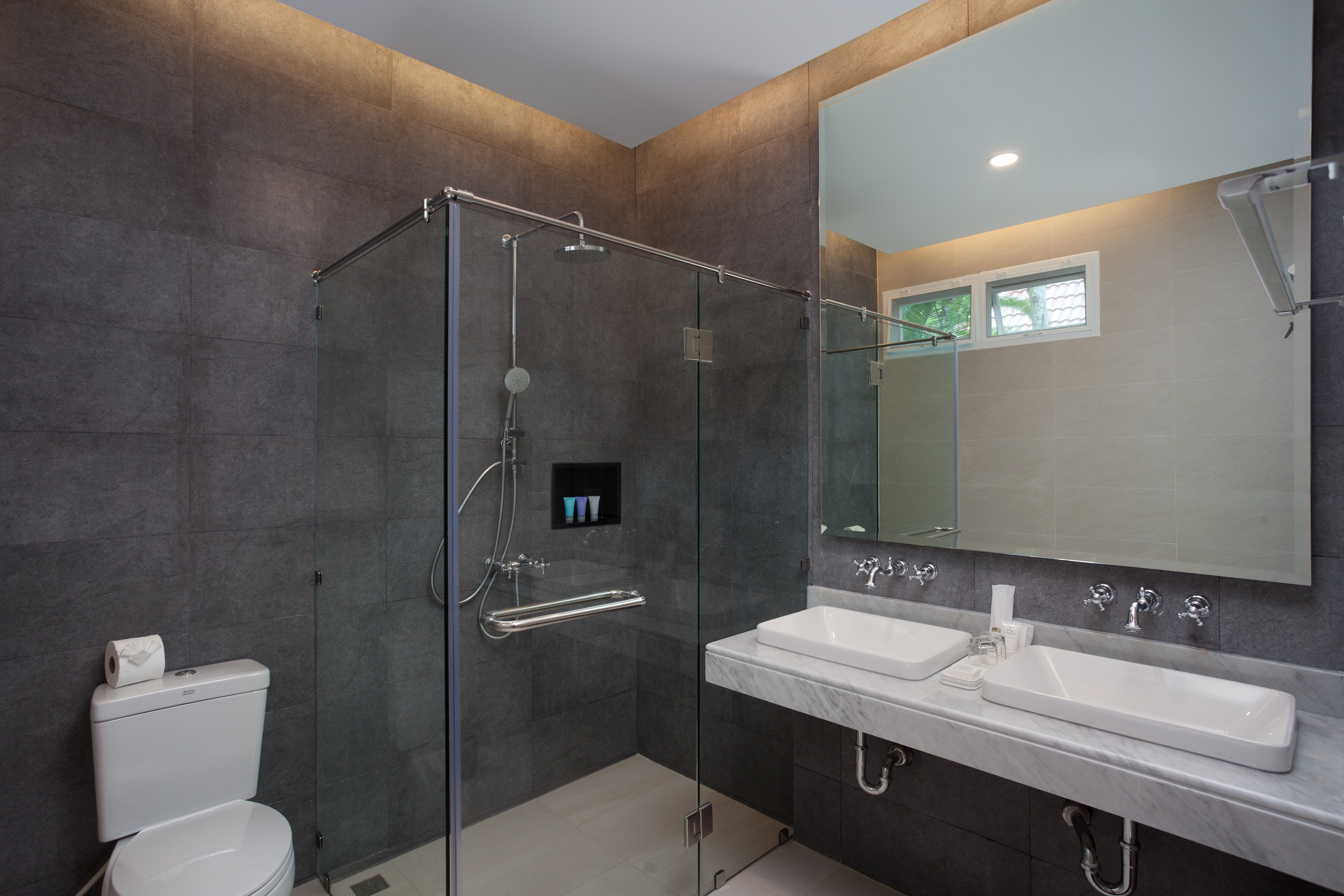 Modern villa with a pool on the coast in Rawai, 3 bedrooms