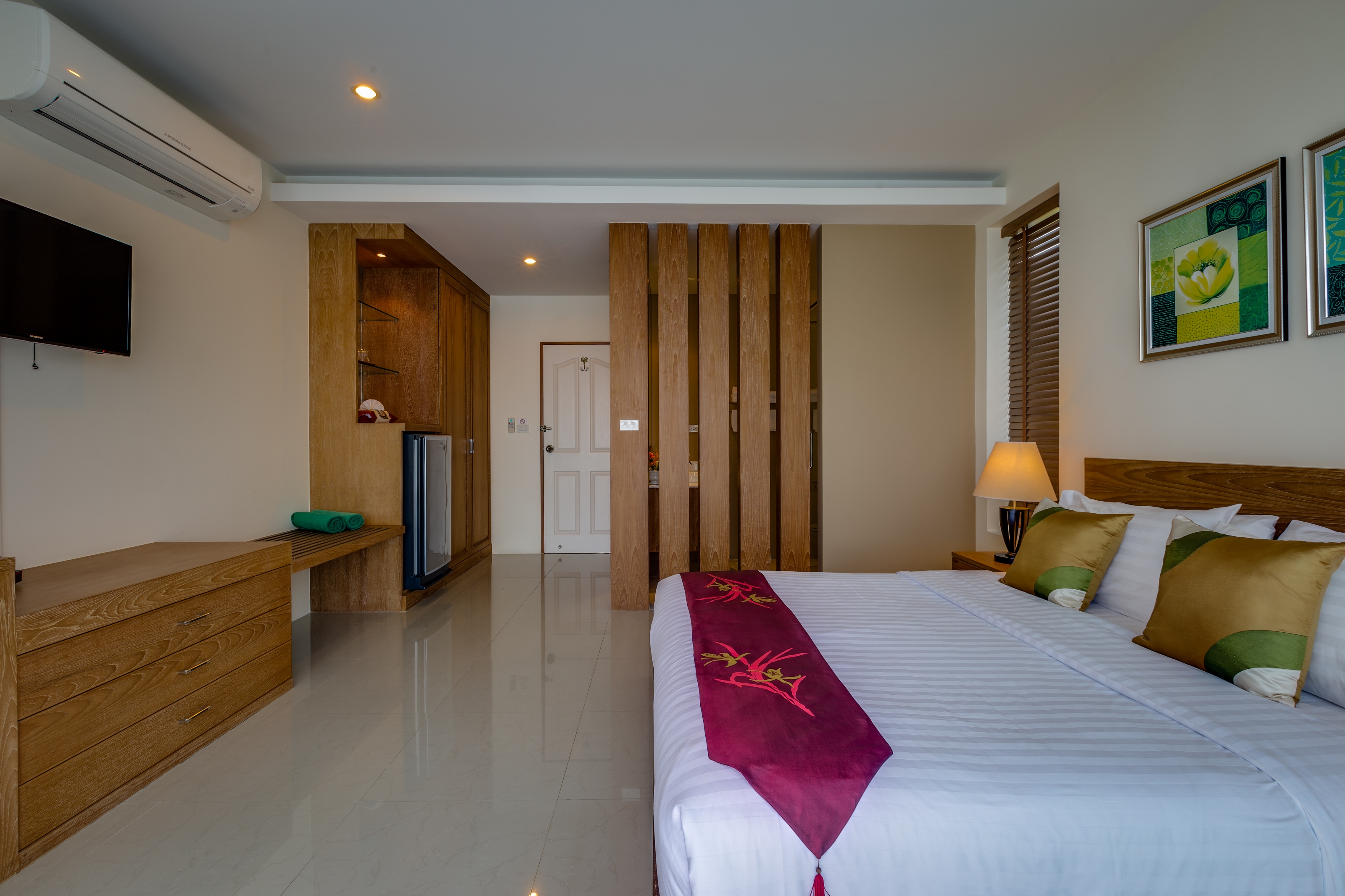 Luxurious two-storey villa with sea views and a private pool in Rawai, 9 bedrooms