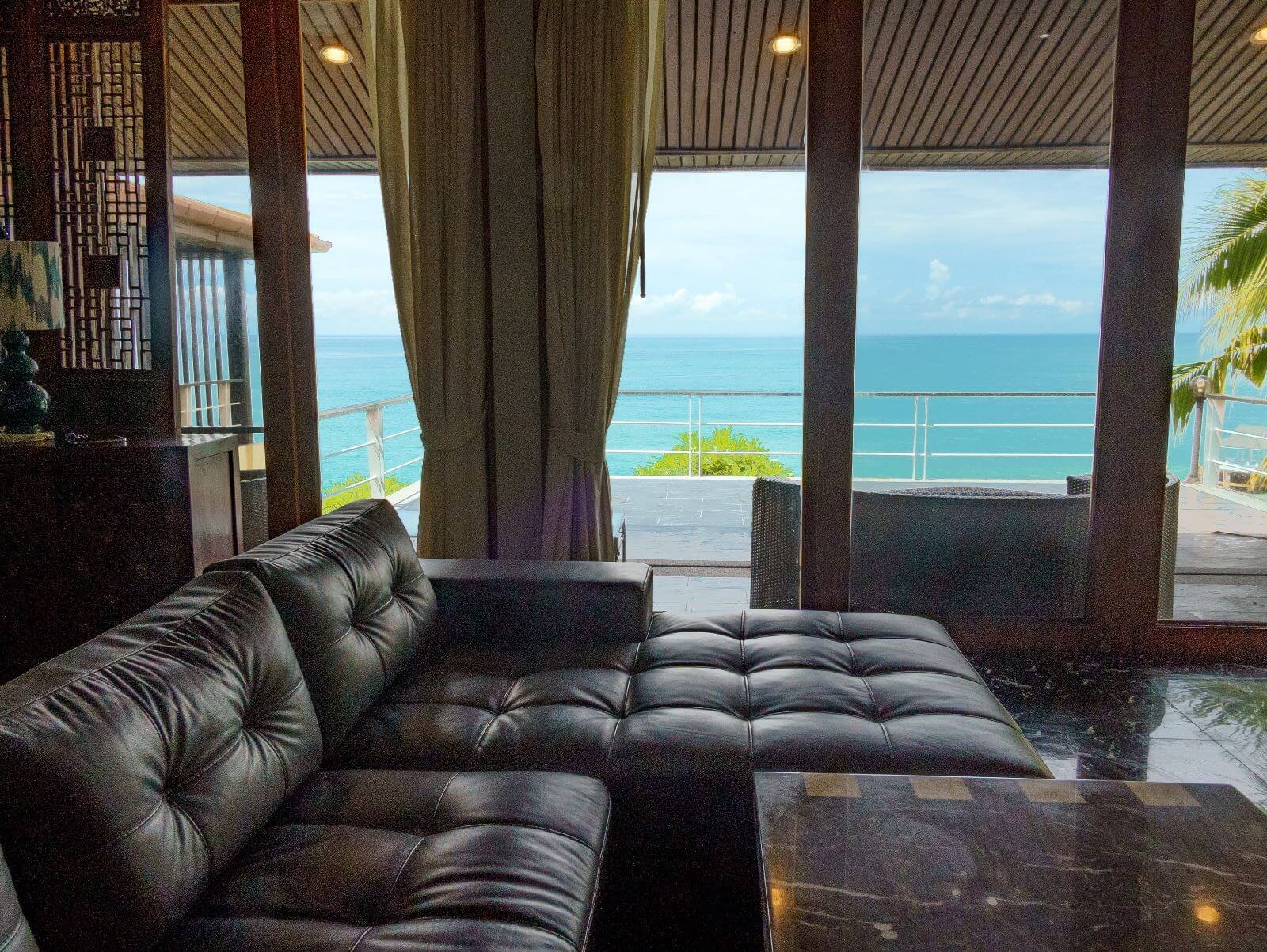 Ideal villa on rocky cliffs in Kamala area, 4 bedrooms