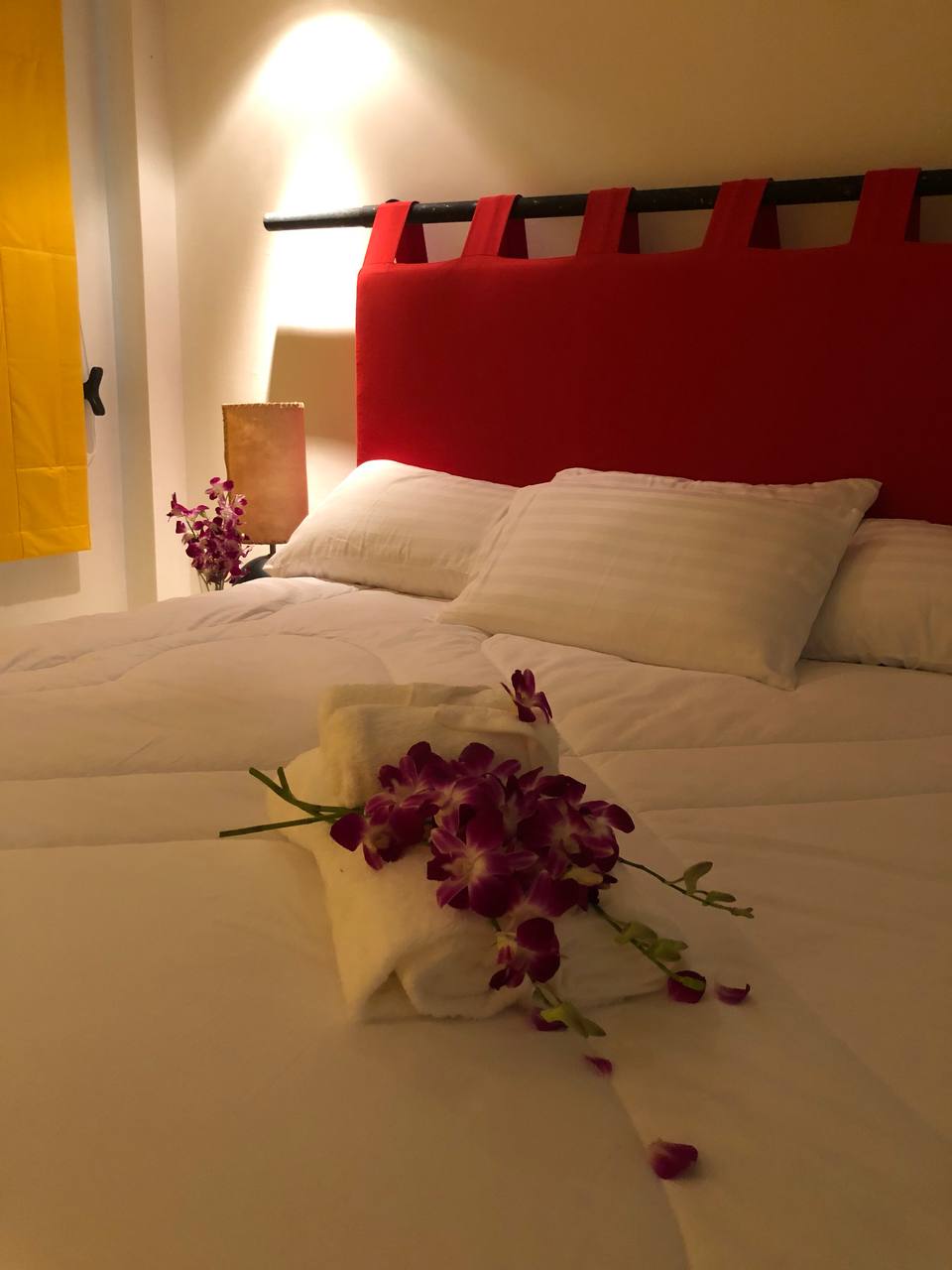 Apartment in Rawai with private private beach, 1 bedroom