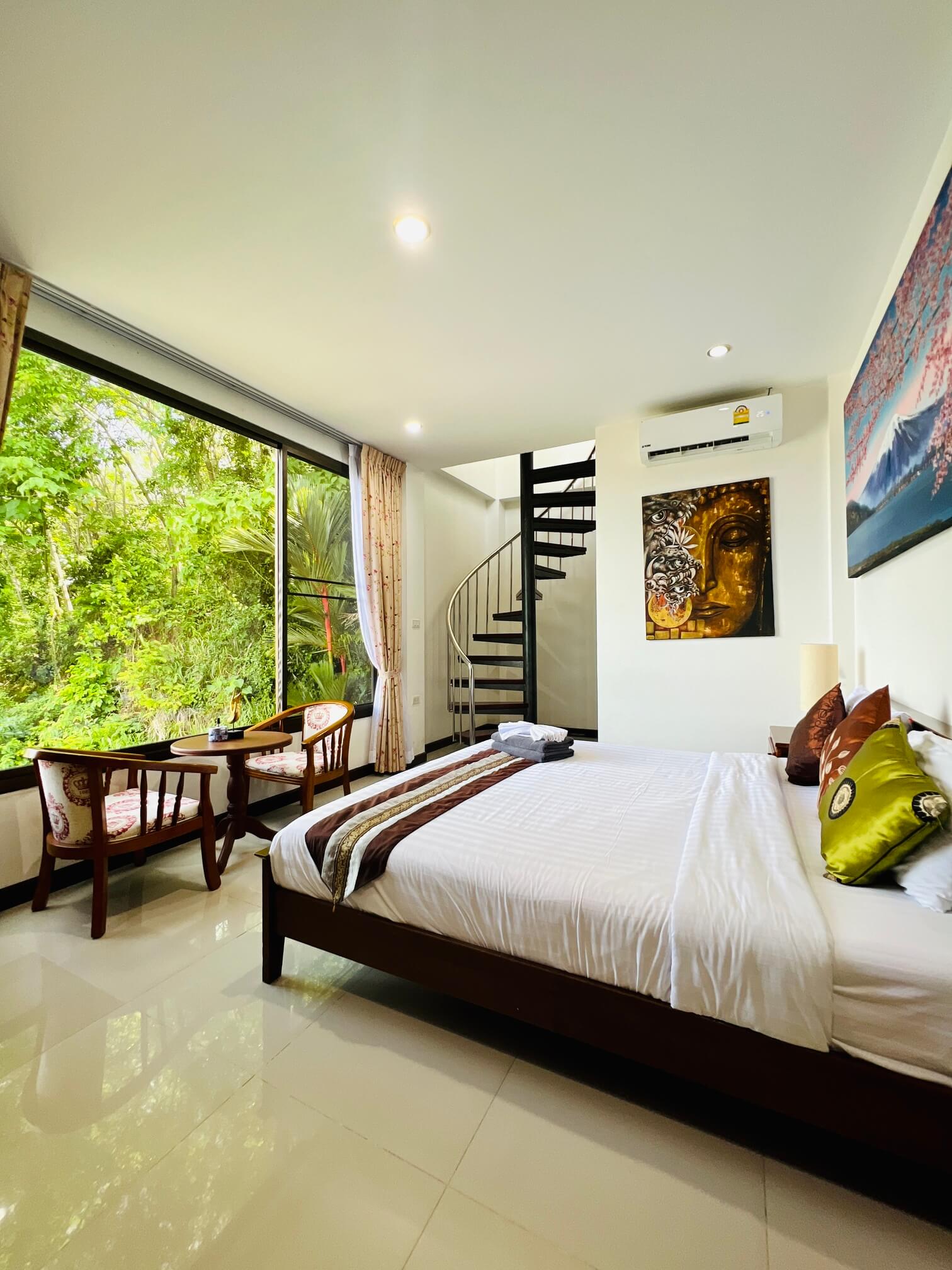 Good Location Apartment with Rooftop Access, 2 Bedrooms, Rawai