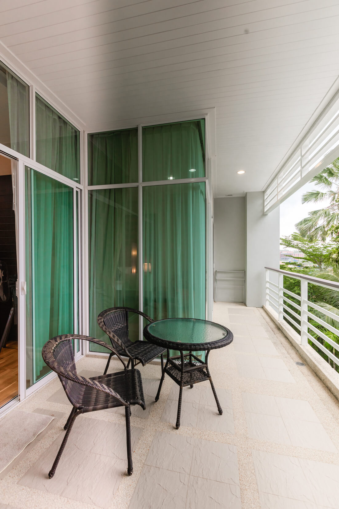 One-Bedroom Apartment Walking Distance to Karon Beach
