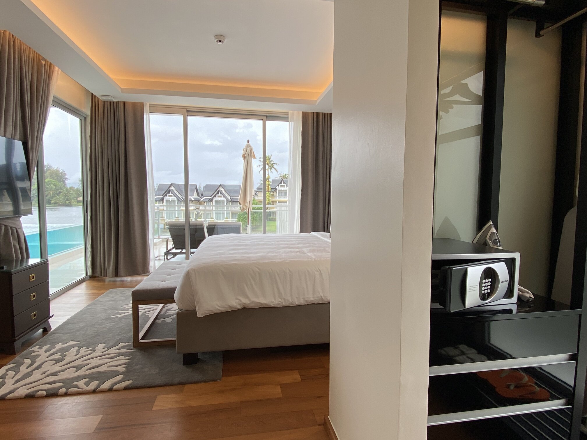 Spacious bright apartment with 2 bedrooms and everything you need for living, Bangtao