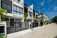 Modern townhouse with swimming pool in Bangtao, 3 bedrooms
