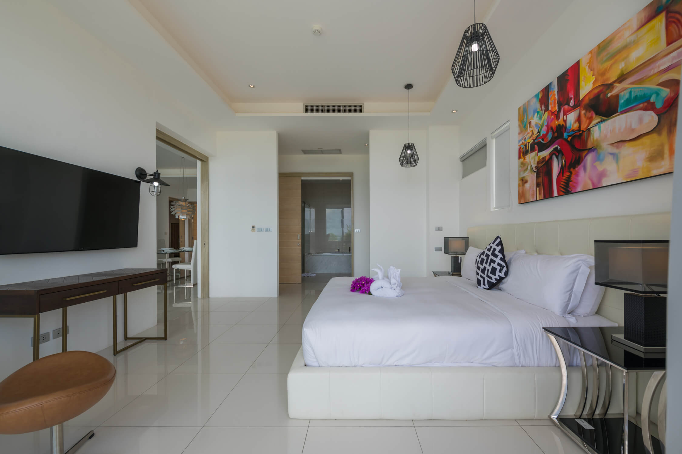 Bright apartment with 3 bedrooms and a private pool on the balcony, Kata Karon