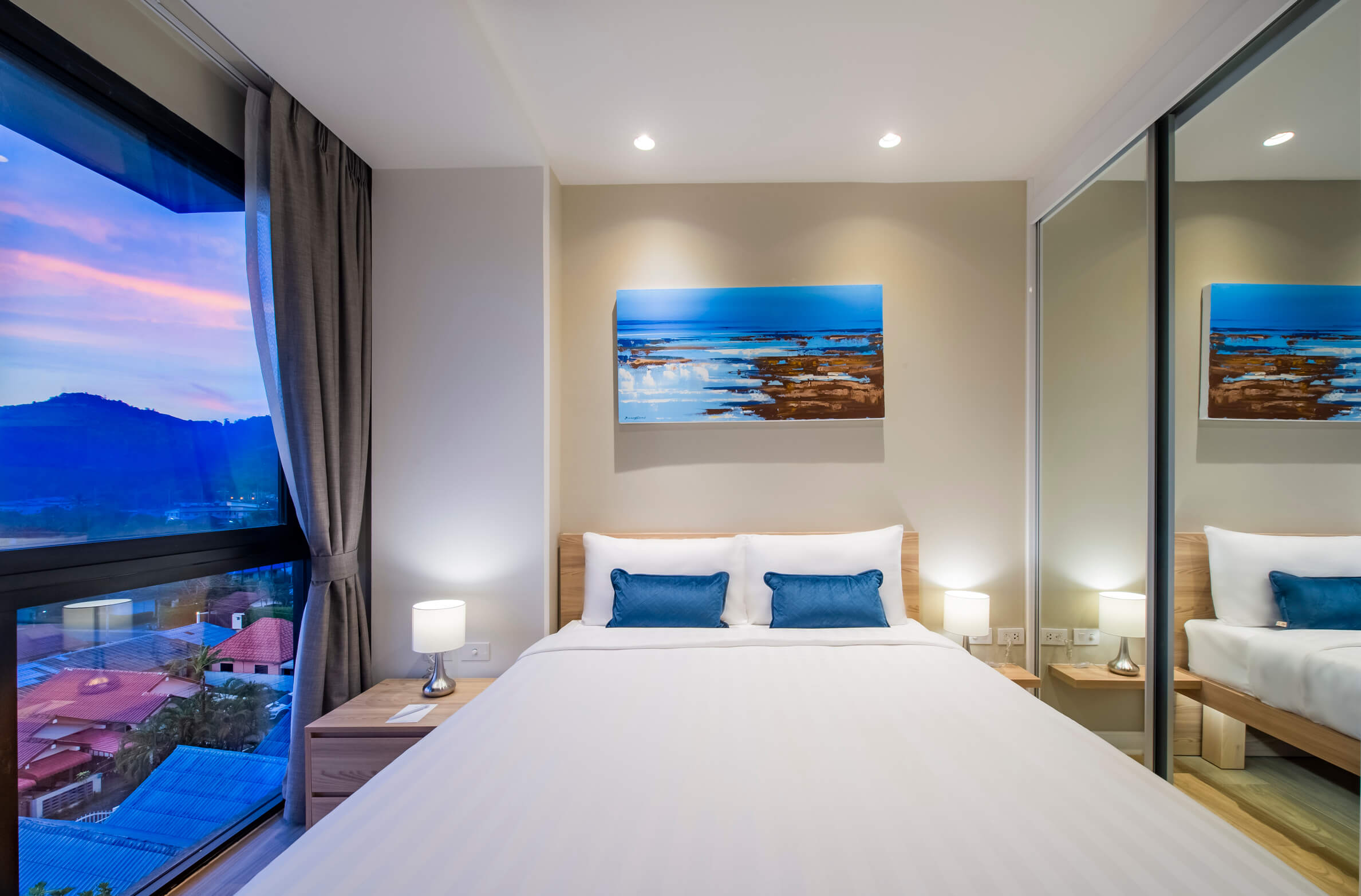 Cozy apartment with panoramic windows, Bangtao