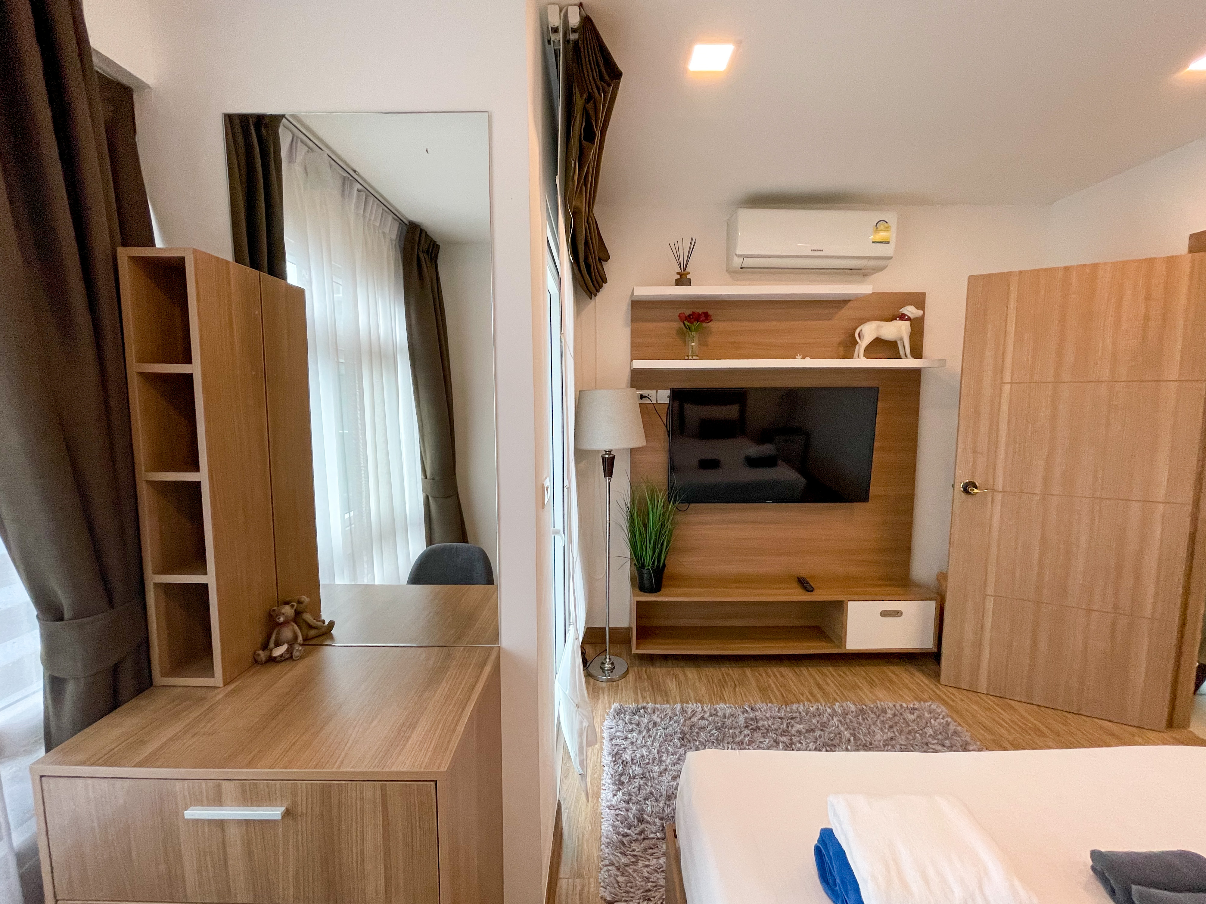2 bedroom apartment near the beach, Nai Harn