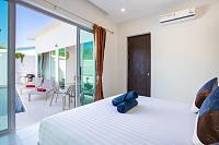 Large cozy villa with a private pool in Rawai, 3 bedrooms