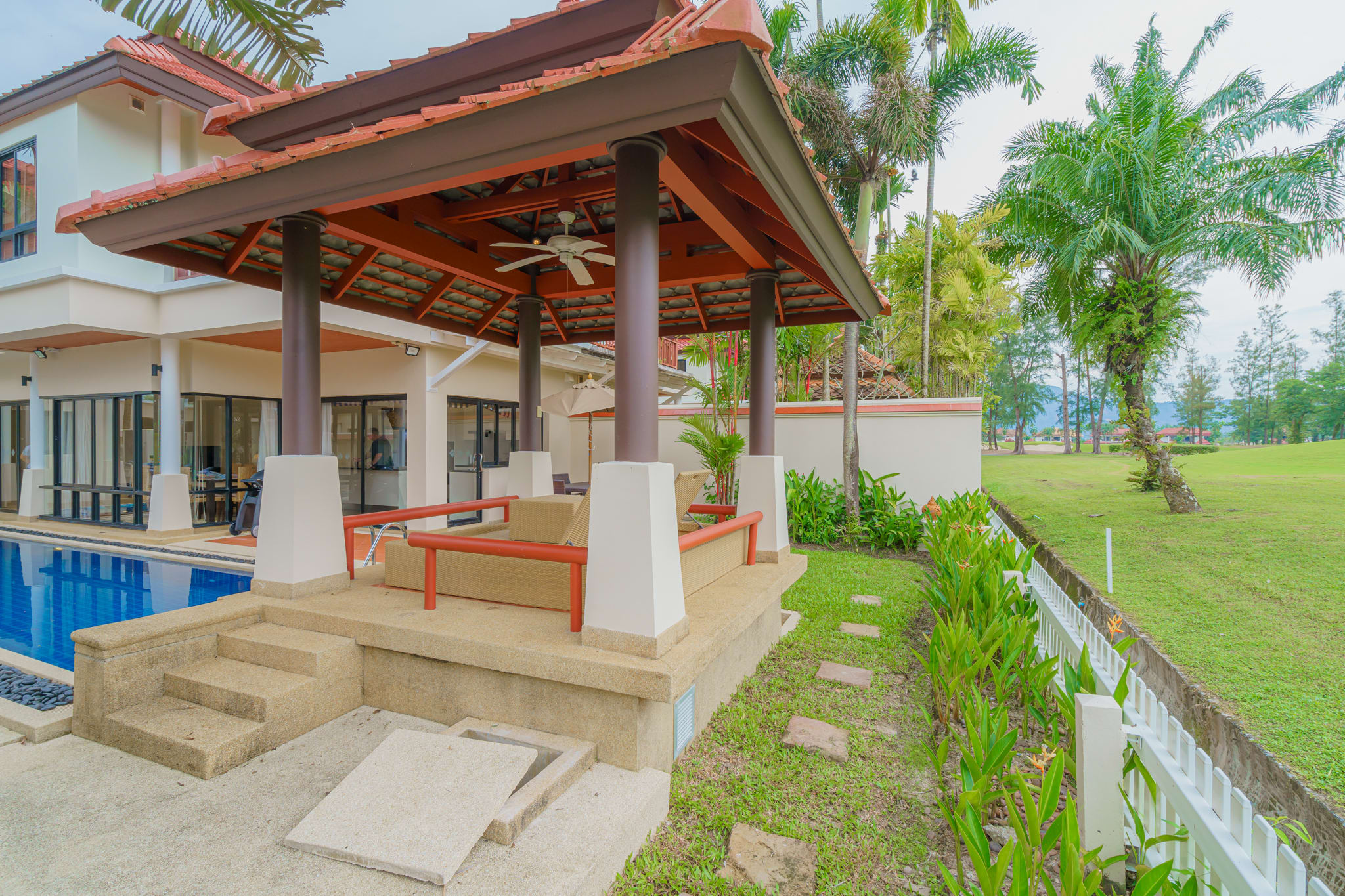 Comfortable villa with pool, 3 bedrooms, Bangtao