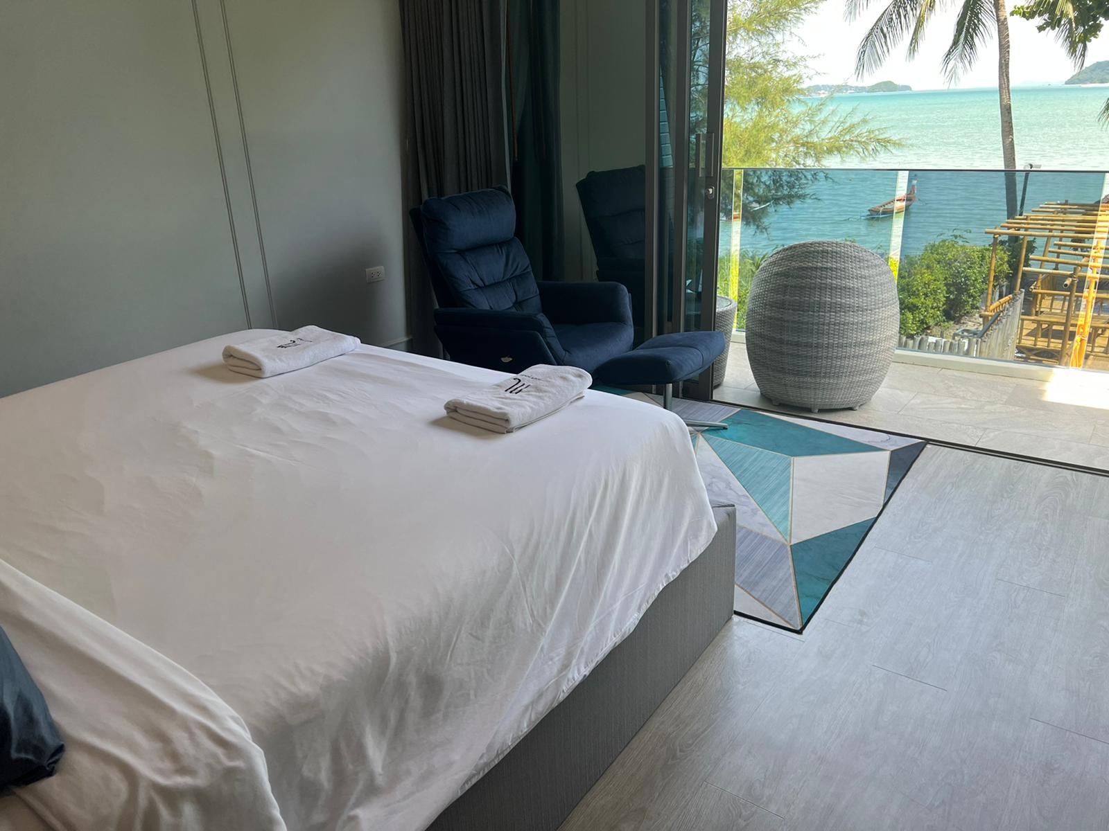 Beachfront villa with private pool, Rawai