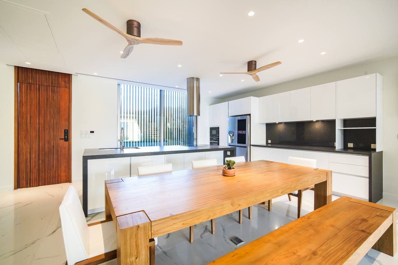 Villa for rent, Karon area