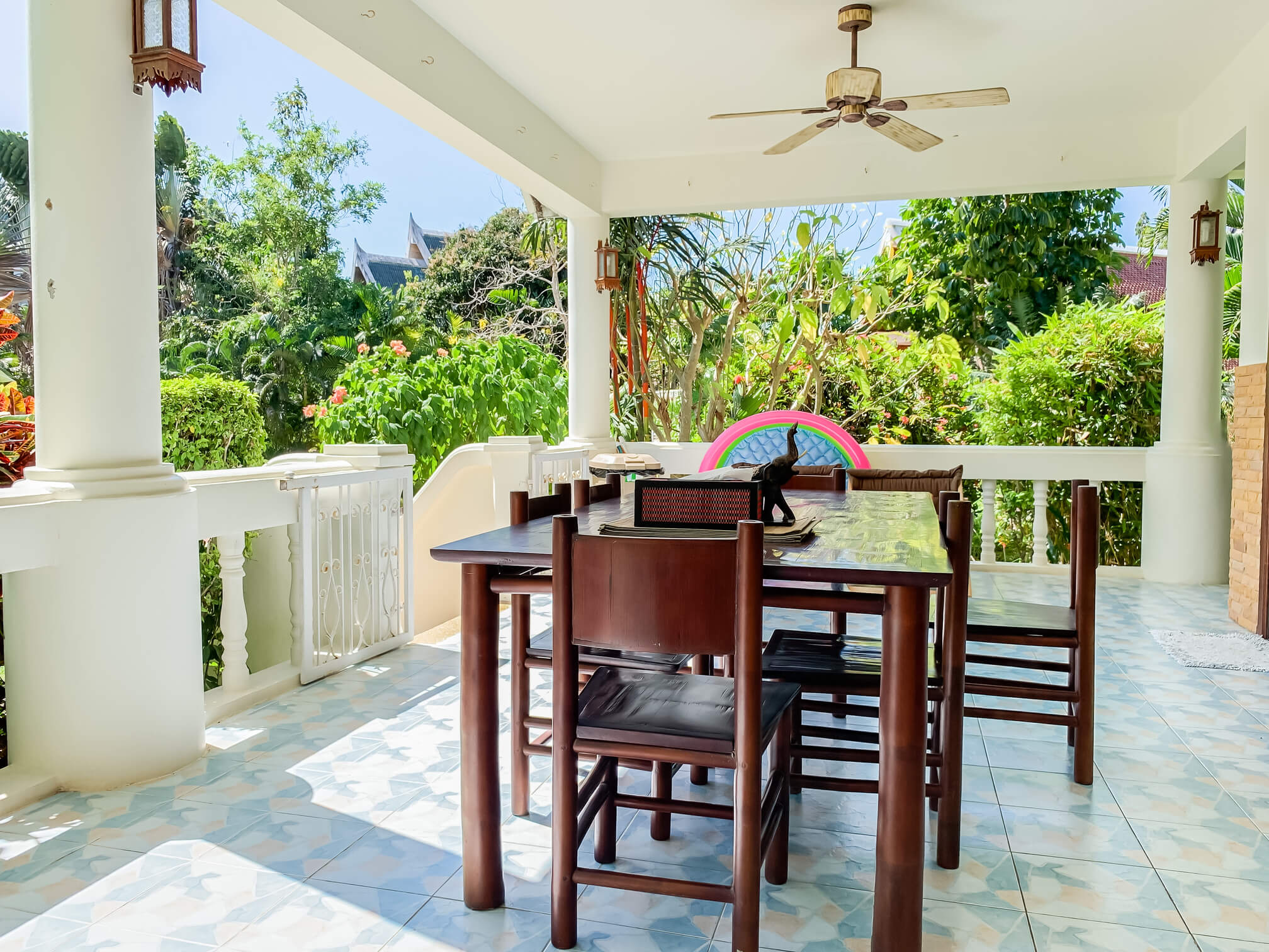 4 Bedroom Private Villa with Communal Pool, Nai Harn
