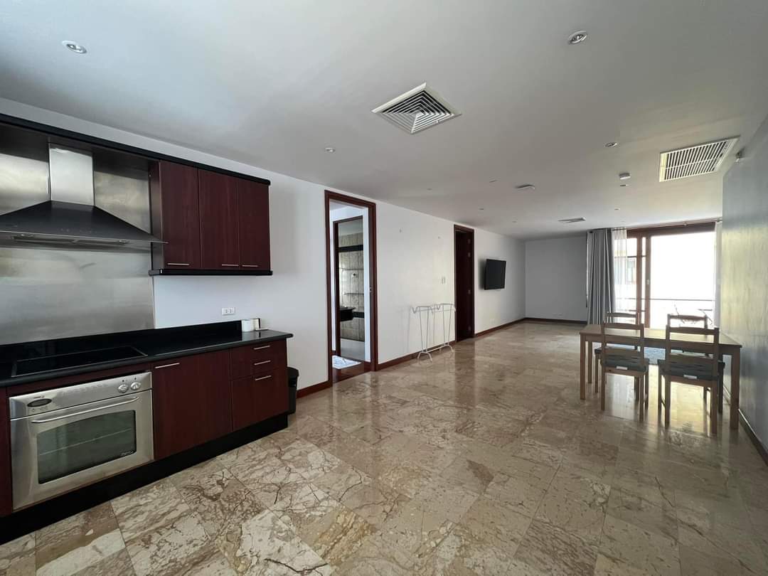 Beachfront apartment, 2 bedrooms, Surin