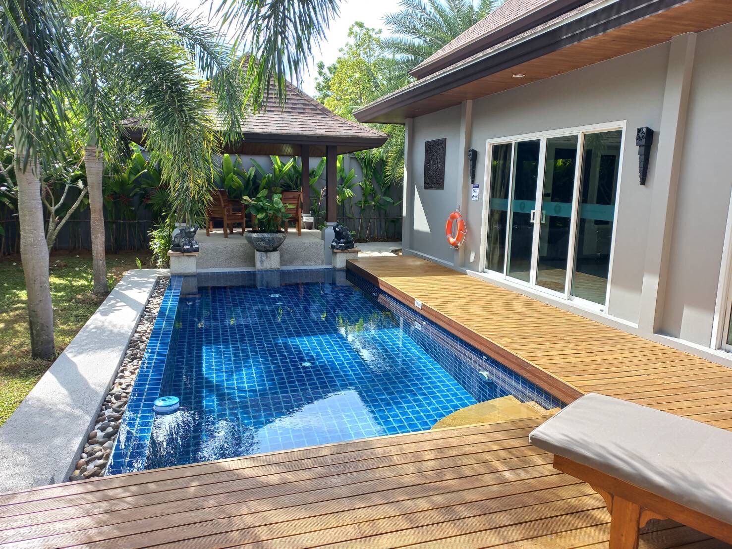 Spacious villa with a modern renovation and a private pool, 2 bedrooms, Nai Harn