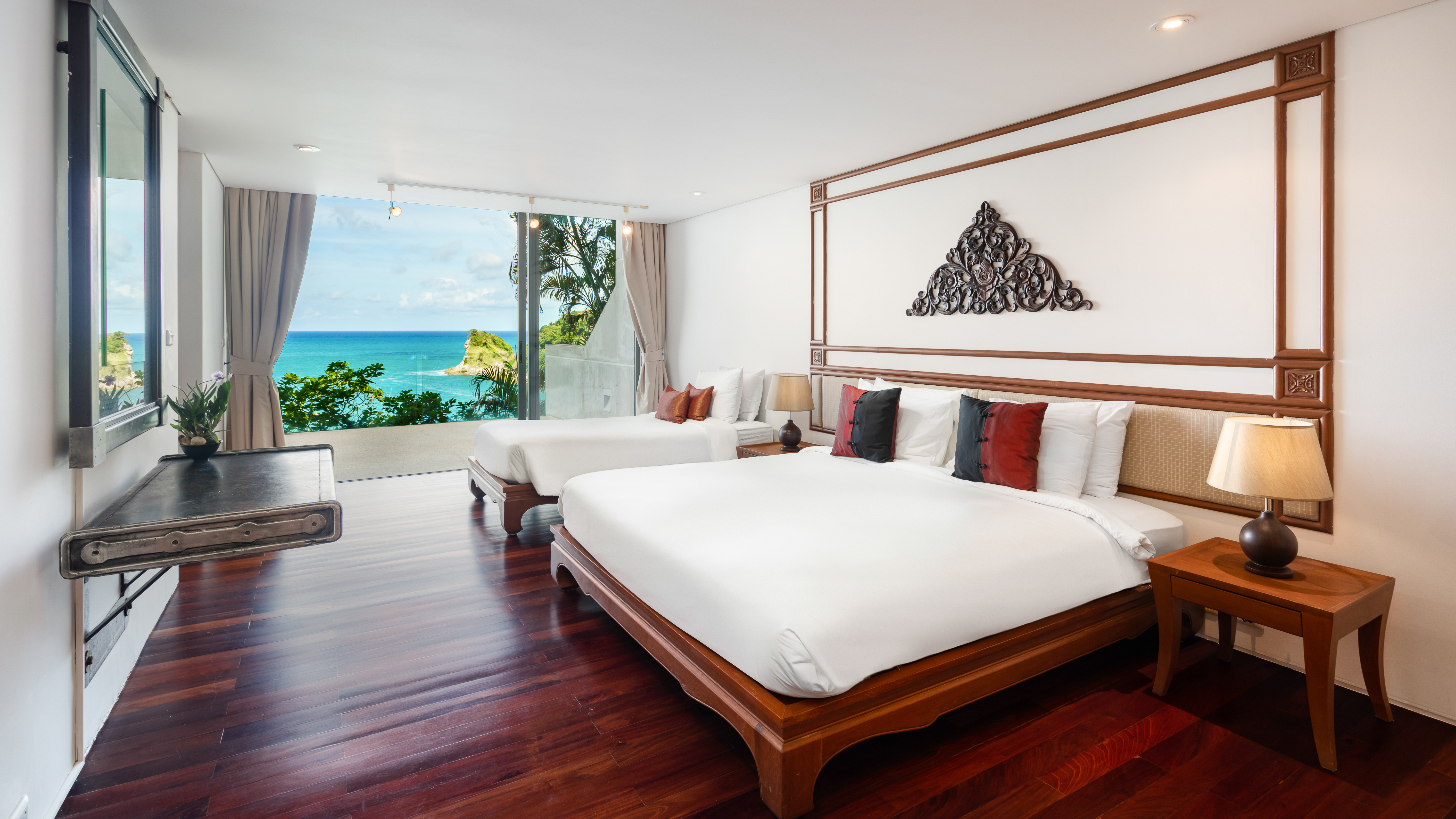 Seafront villa with stylish interior design, 6 bedrooms, Kathu