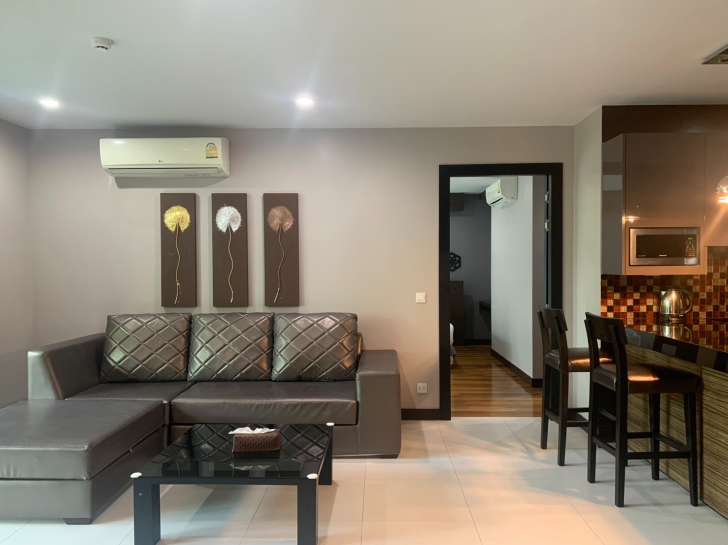 Spacious apartment with pool, 2 bedrooms, Bangtao