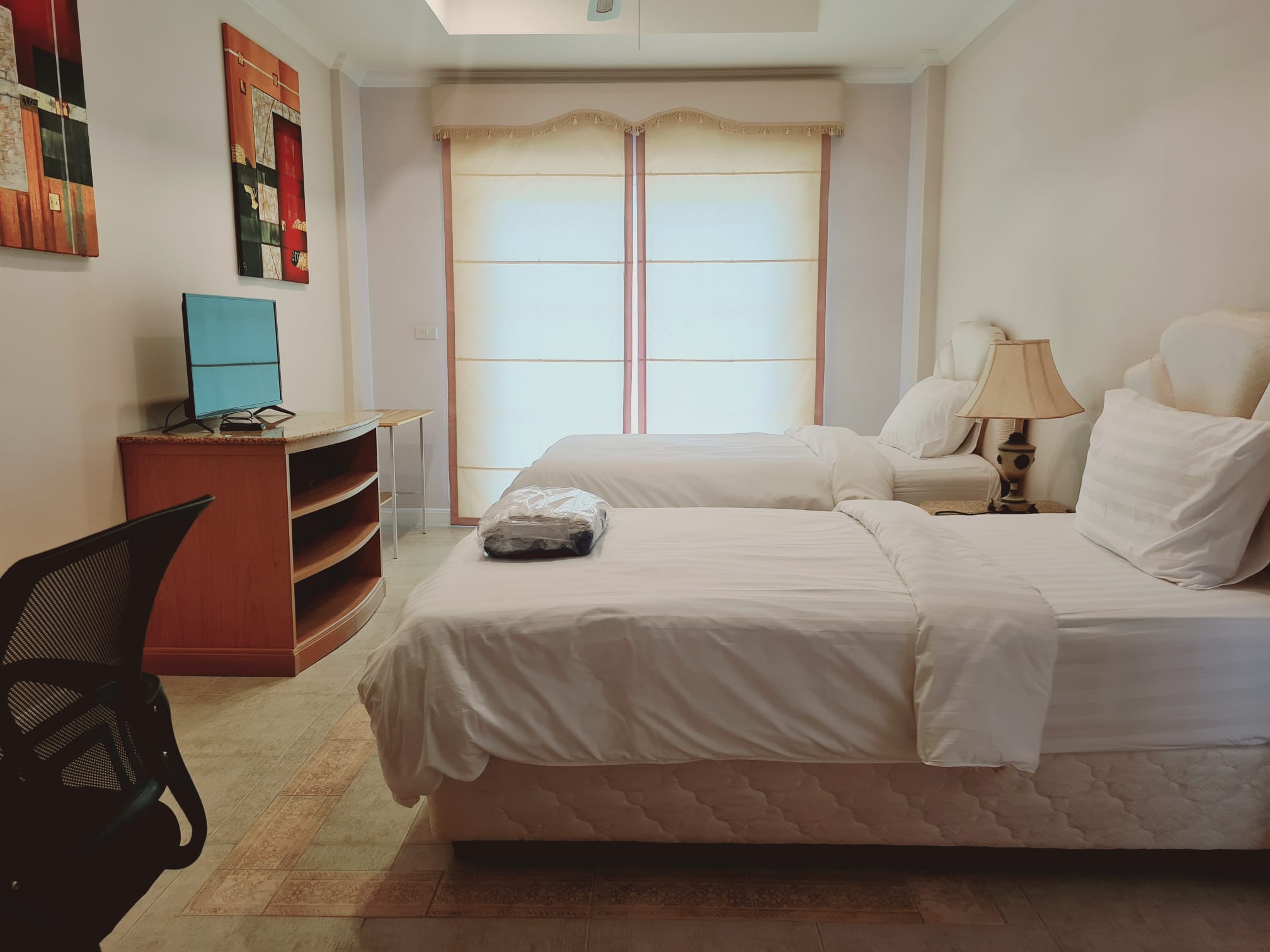 2 bedroom apartment with flowering garden, Karon