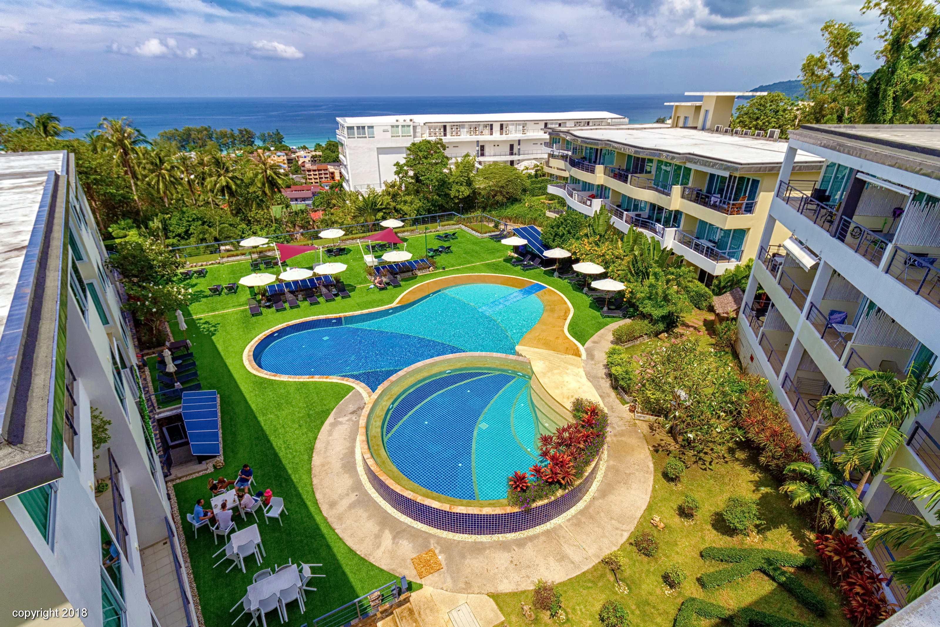 Spacious apartment with designer renovation and breathtaking sea and jungle views, 2 bedrooms, Karon